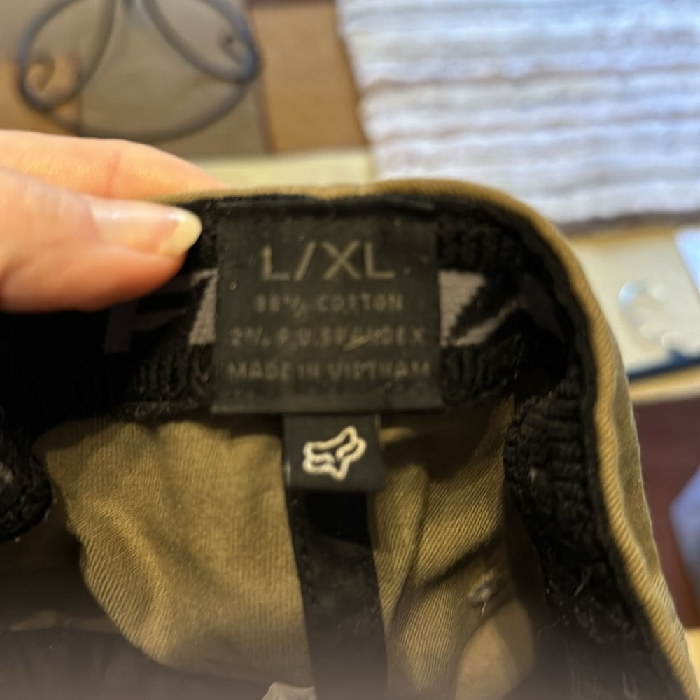 Mens Fox’s racing hat​ - Picture 10 of 10